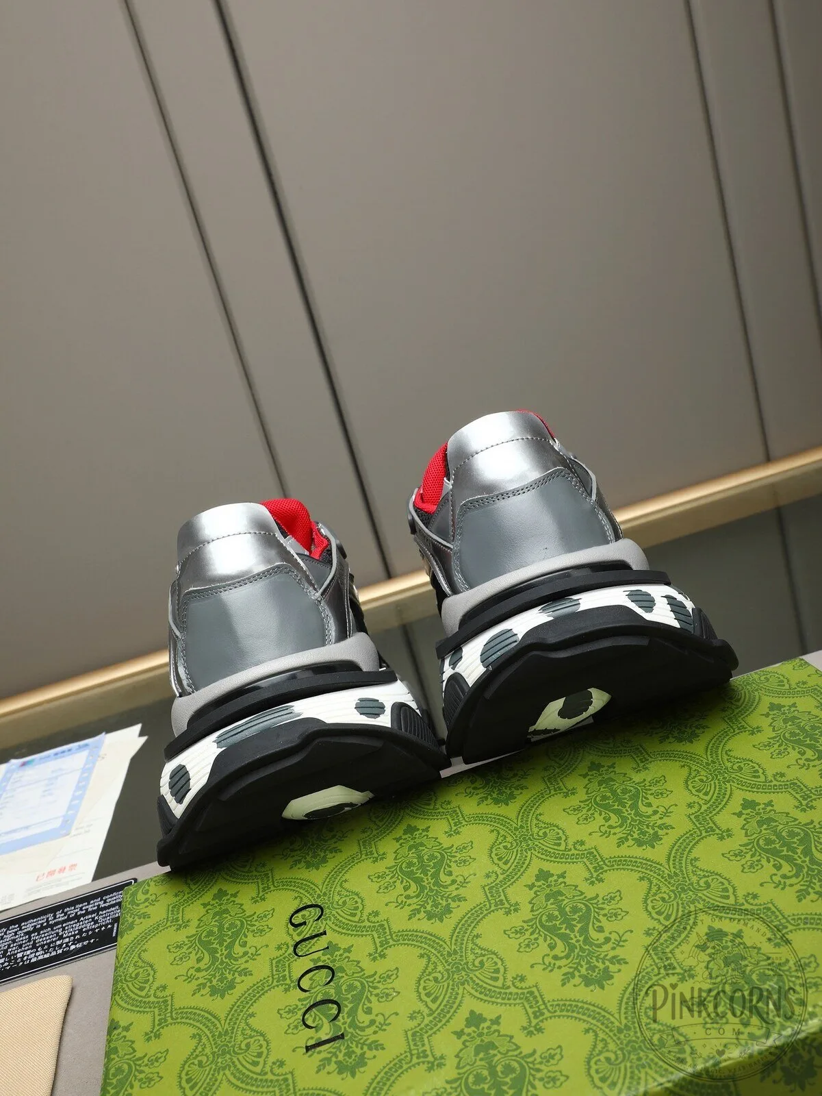 Gucci Ultrapace R Metallic Silver and Black Trainer Shoes 10 Gucci Ultrapace R Metallic Silver and Black Trainer Shoes